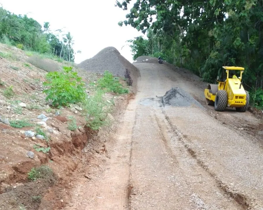 Pembangunan jalan baru akses patrol double track DAOP V Tambak